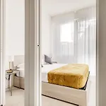 Just Urban - Modern 1-br Navigli - Metro M2 Daire *